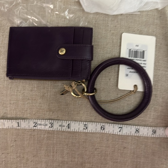 HOBO Ring Credit Card Wristlet In Polished Leather - Deep Purple - NWT - Picture 10 of 10